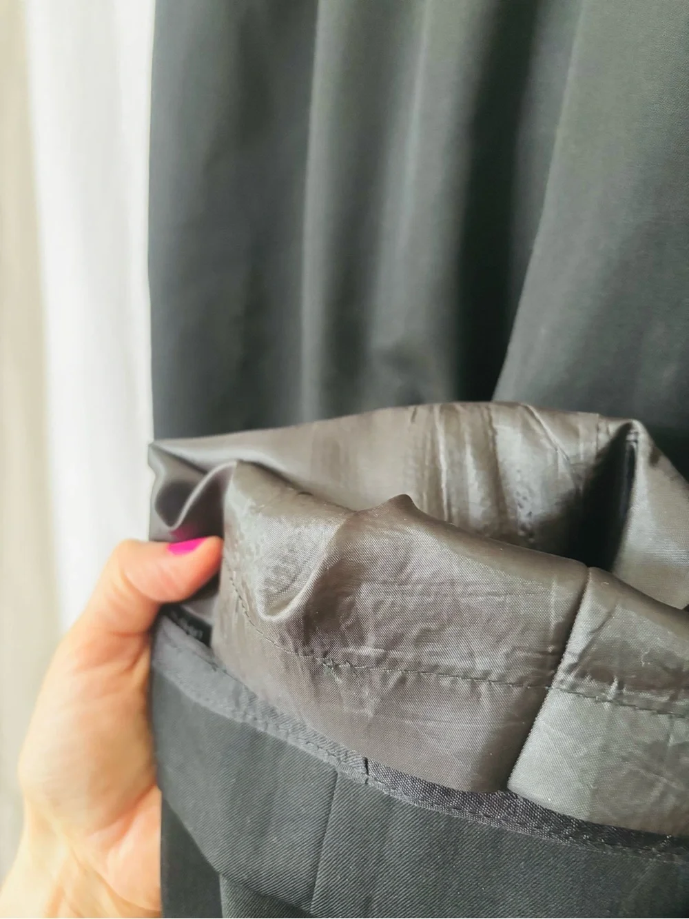 Harlan elegant black
